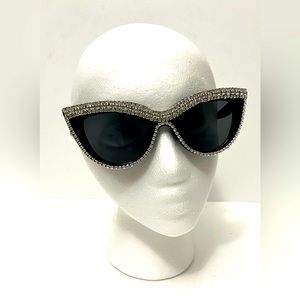 COPY - NWOT Retro Vintage Style Rhinestone Cat Eye Sunglasses Women’s One Size